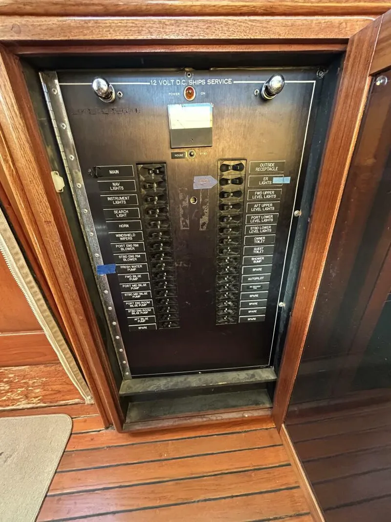 Slide: The Image of 48' Hatteras pilothouse electrical panel1 - 4900492