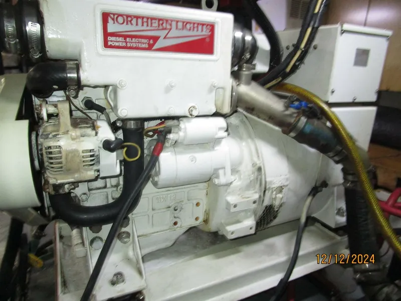 Slide: The Image of 48' Hatteras generator2 - 4900475