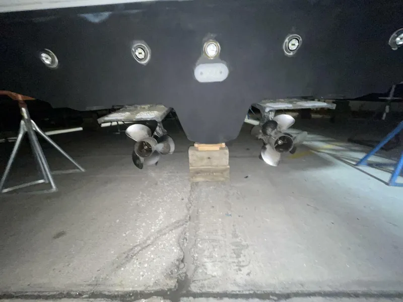 Slide: The Image of Sea Ray 450 Sundancer 2010 - 4901792