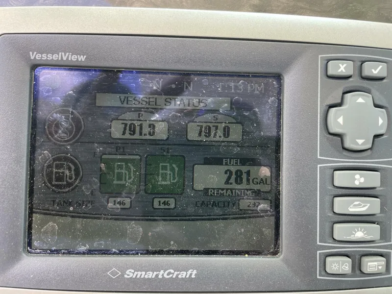 Slide: The Image of Sea Ray 450 Sundancer 2010 - 4901837