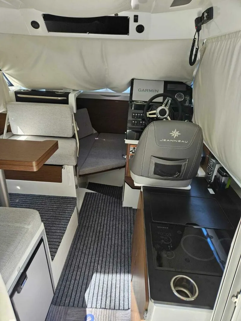 Slide: The Image of Jeanneau NC795 S2 2023 - 4902946