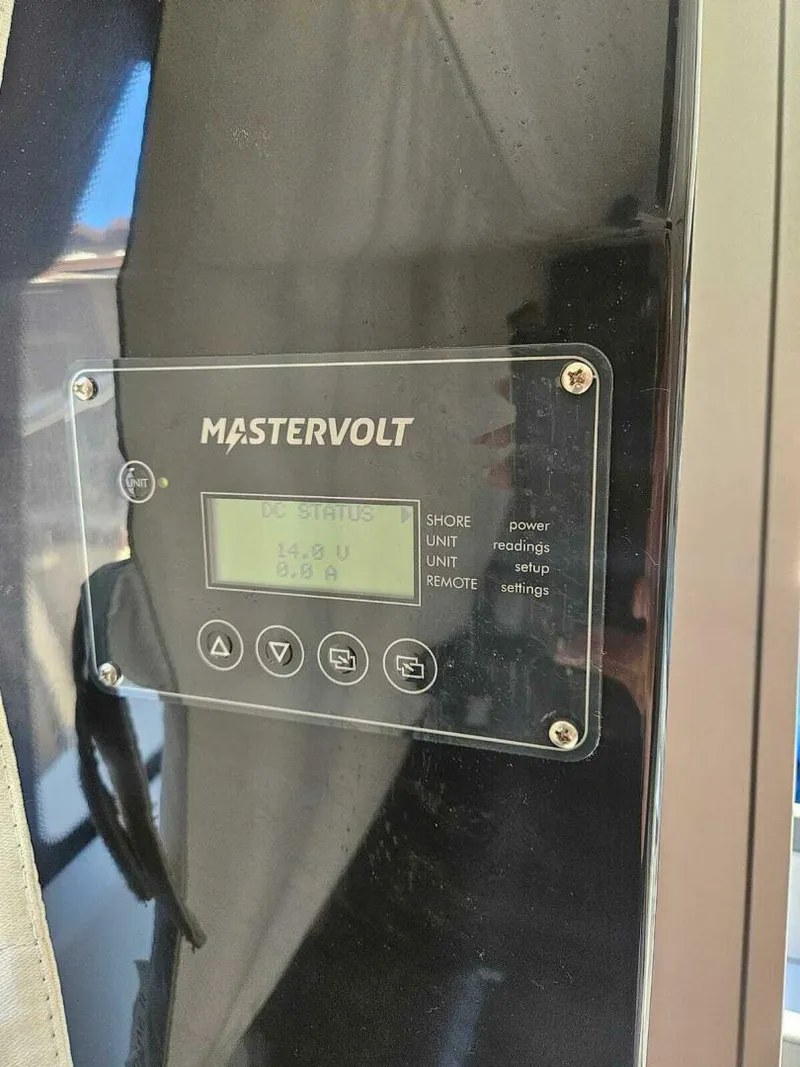 Slide: The Image of Jeanneau NC795 S2 2023 - 4902949