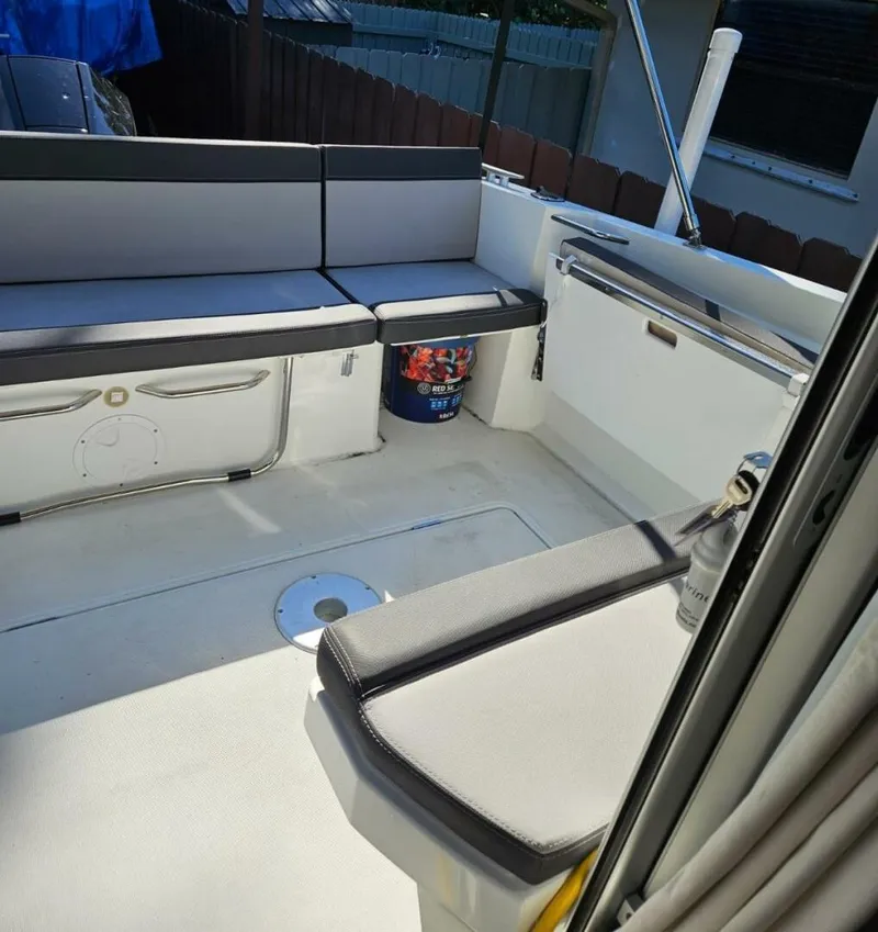 Slide: The Image of Jeanneau NC795 S2 2023 - 4902935