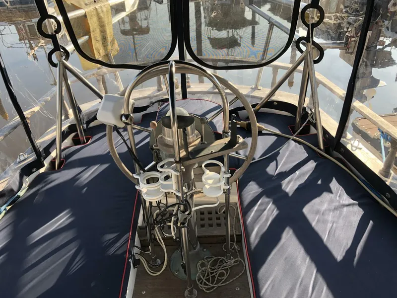 Slide: The Image of Tayana Mariner 36 1987 - 4903858