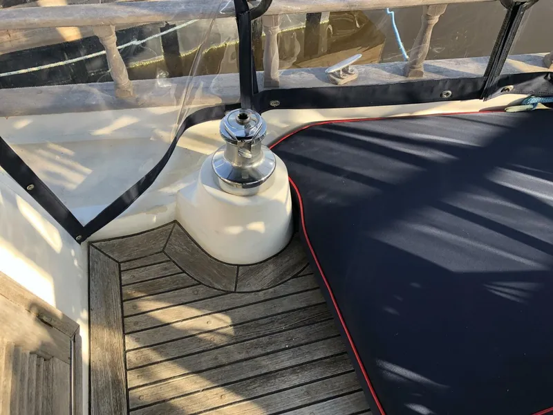 Slide: The Image of Tayana Mariner 36 1987 - 4903859