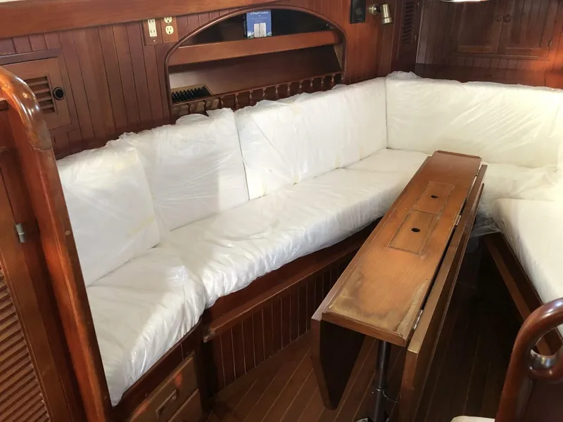 Slide: The Image of Tayana Mariner 36 1987 - 4903863