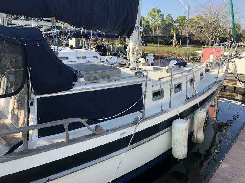 Slide: The Image of Tayana Mariner 36 1987 - 4903847