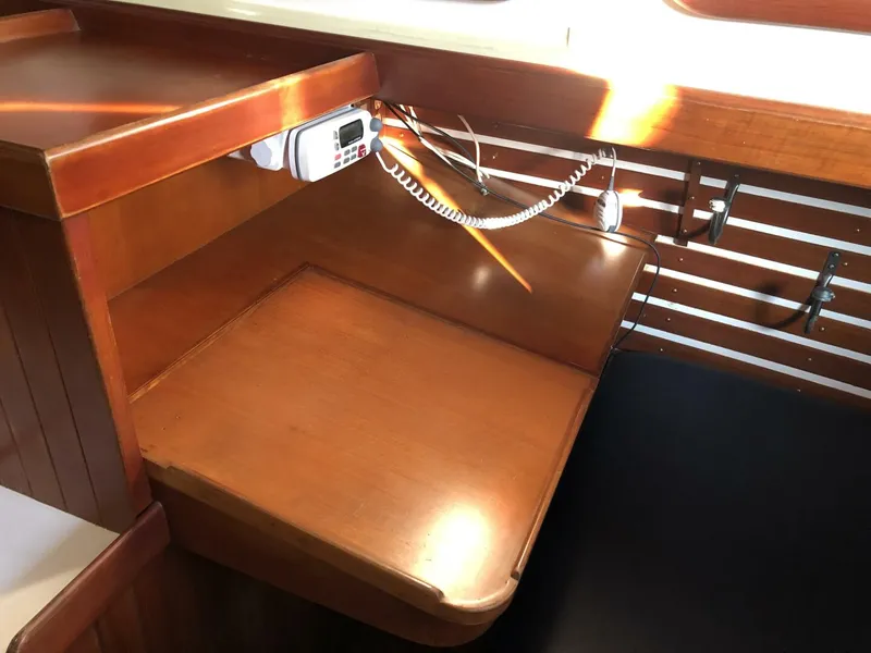 Slide: The Image of Tayana Mariner 36 1987 - 4903875