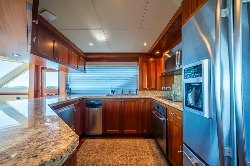 Slide: The Image of Ocean Alexander 78 Motoryacht 2014 - 4904851