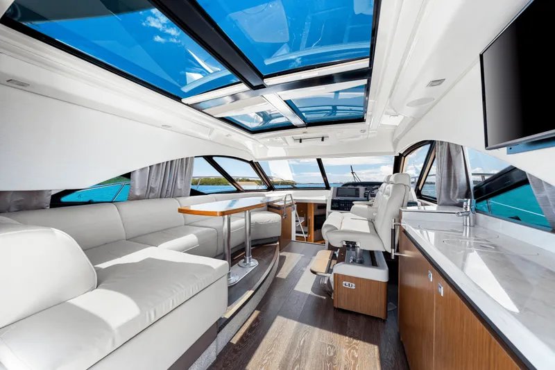 Slide: The Image of Sea Ray 510 SUNDANCER 2017 - 4905315
