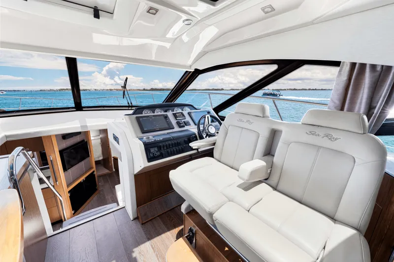 Slide: The Image of Sea Ray 510 SUNDANCER 2017 - 4905322