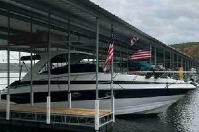 The Image of Crownline Boats 340 CR 2006 - 7514851