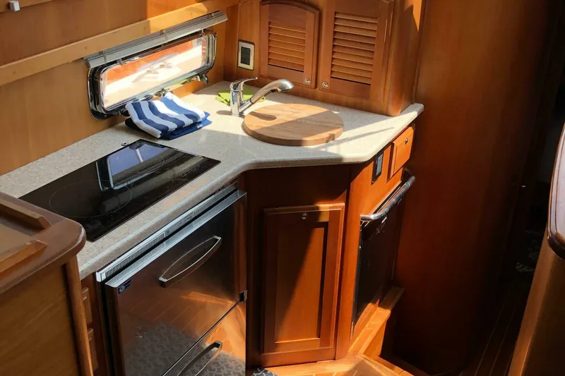 Slide: The Image of Sabre 40 Sedan 2009 - 4905531