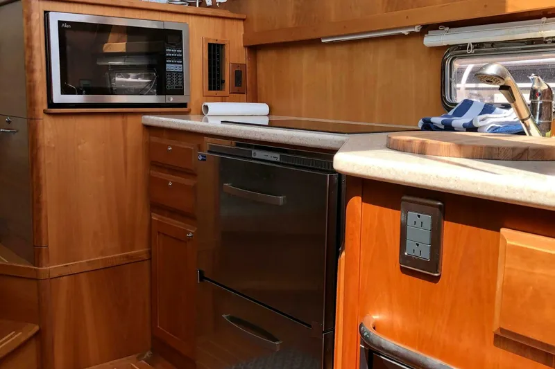 Slide: The Image of Sabre 40 Sedan 2009 - 4905533