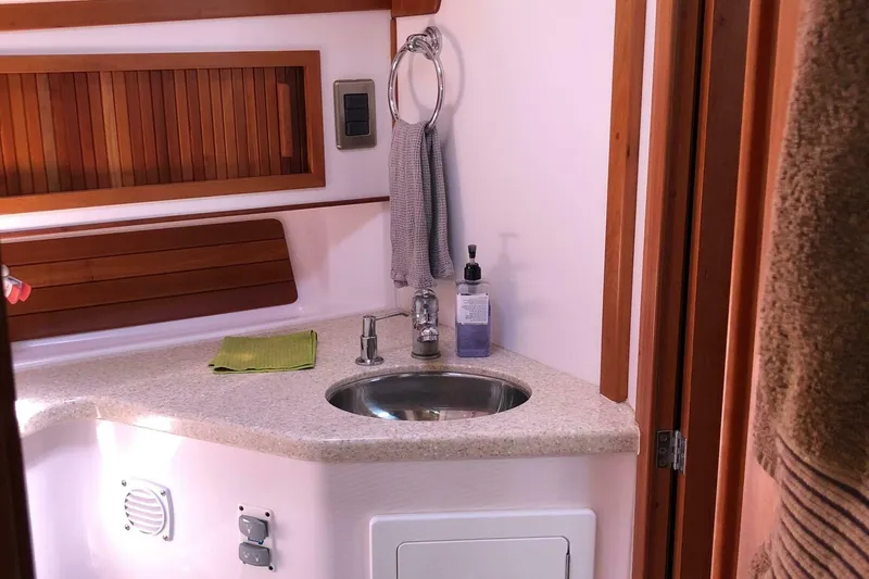 Slide: The Image of Sabre 40 Sedan 2009 - 4905543