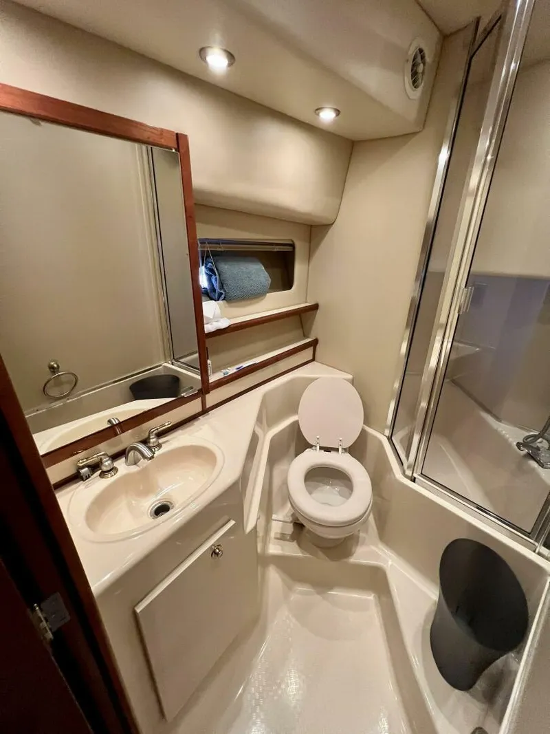 Slide: The Image of Meridian 490 Pilothouse 2008 - 4906431