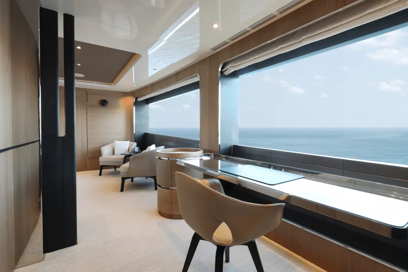 Slide: The Image of Ocean Alexander 35P 2025 - 5025404