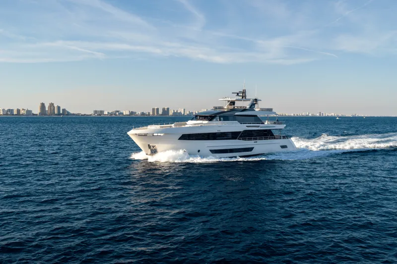 Slide: The Image of Ocean Alexander 35P 2025 - 5081116