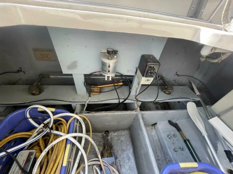 Slide: The Image of Silverton 37 Convertible 1989 - 5842646