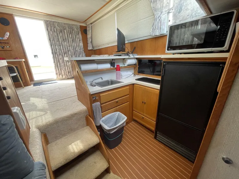 Slide: The Image of Silverton 37 Convertible 1989 - 5842658