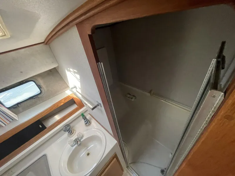 Slide: The Image of Silverton 37 Convertible 1989 - 5842647