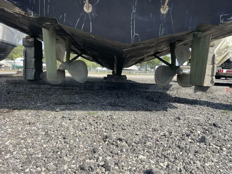 Slide: The Image of Silverton 37 Convertible 1989 - 5842686