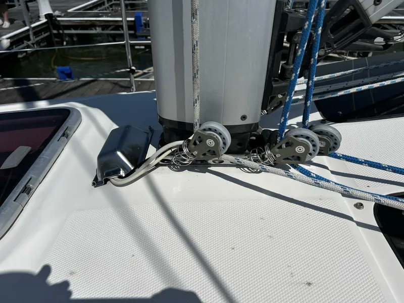 Slide: The Image of Hunter 33 2004 - 4909546