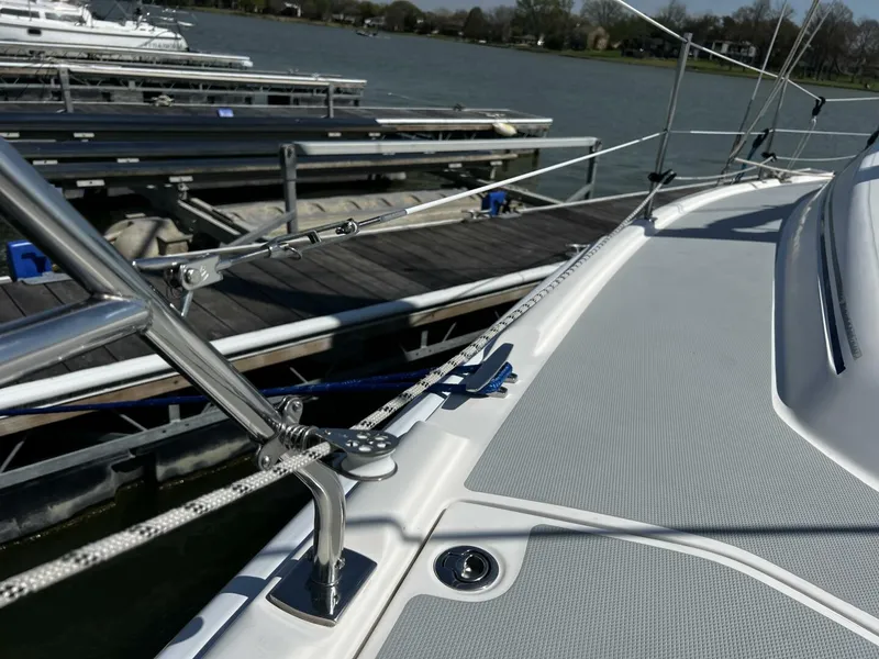 Slide: The Image of Hunter 33 2004 - 4909551