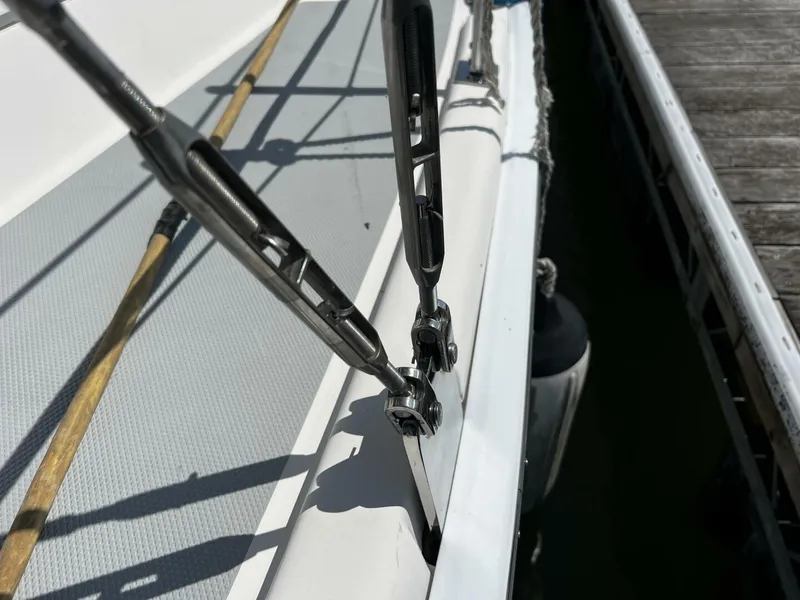 Slide: The Image of Hunter 33 2004 - 4909556