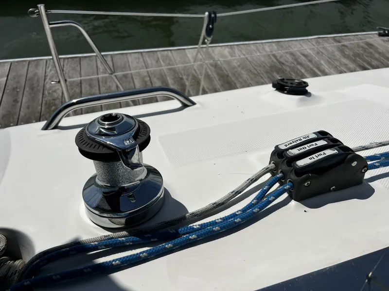 Slide: The Image of Hunter 33 2004 - 4909557