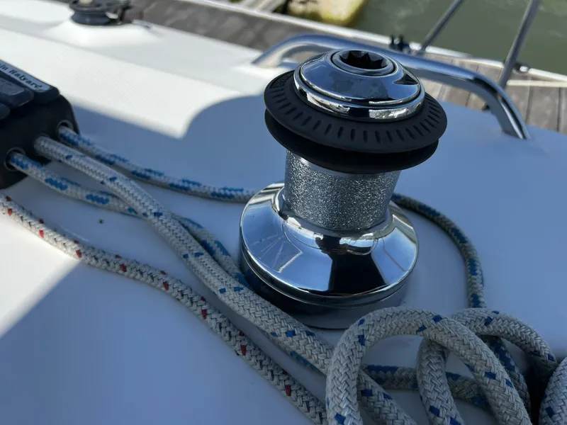 Slide: The Image of Hunter 33 2004 - 4909560