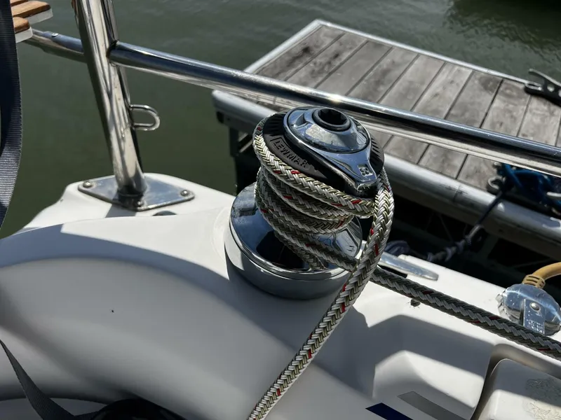 Slide: The Image of Hunter 33 2004 - 4909567