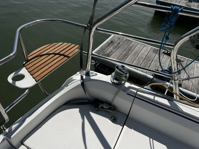 Slide: The Image of Hunter 33 2004 - 4909568