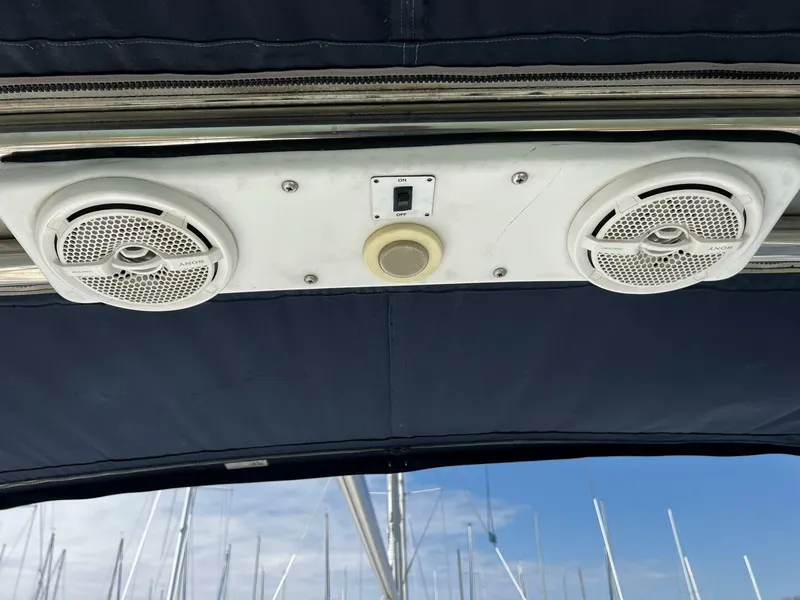 Slide: The Image of Hunter 33 2004 - 4909571