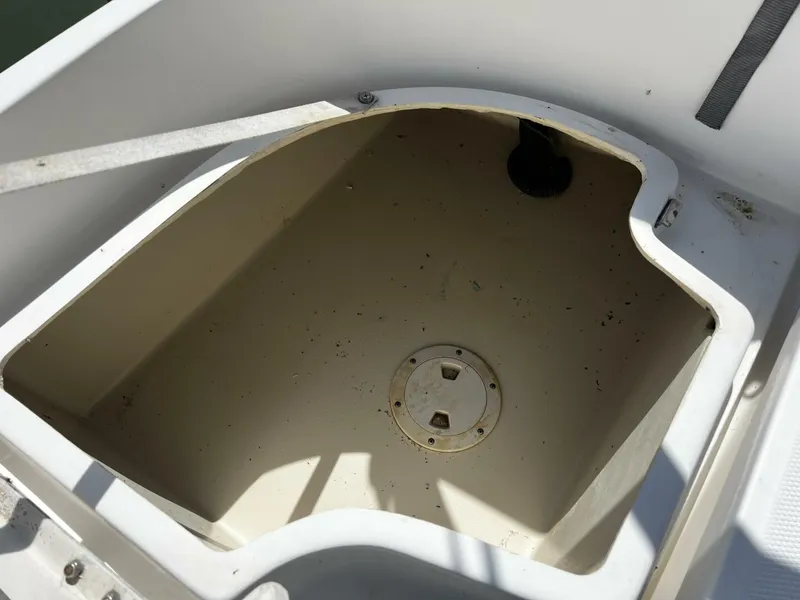 Slide: The Image of Hunter 33 2004 - 4909574