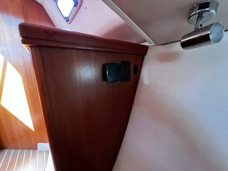 Slide: The Image of Hunter 33 2004 - 4909589