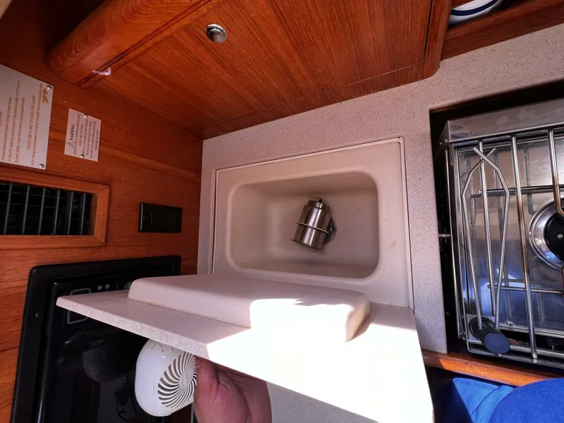 Slide: The Image of Hunter 33 2004 - 4909596