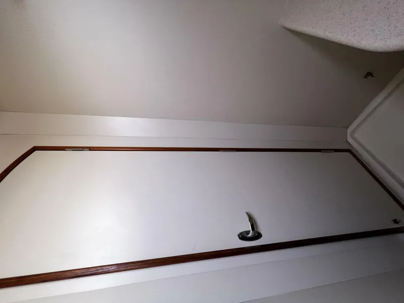 Slide: The Image of Hunter 33 2004 - 4909617