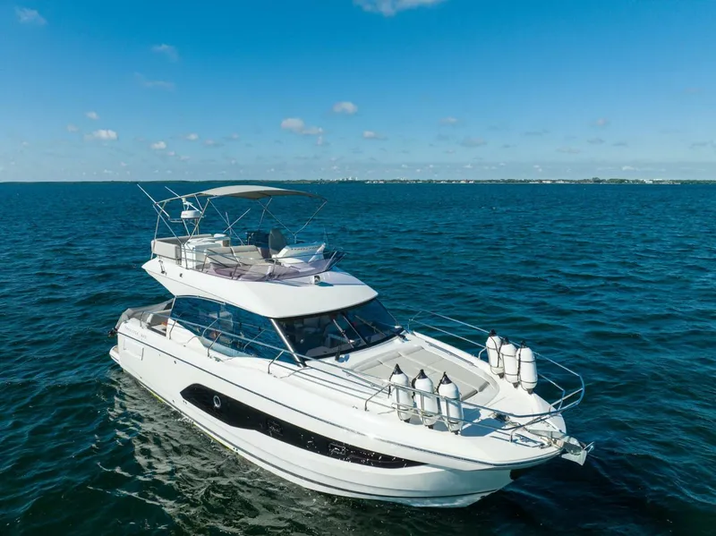 Slide: The Image of Prestige 420 2020 - 4910149