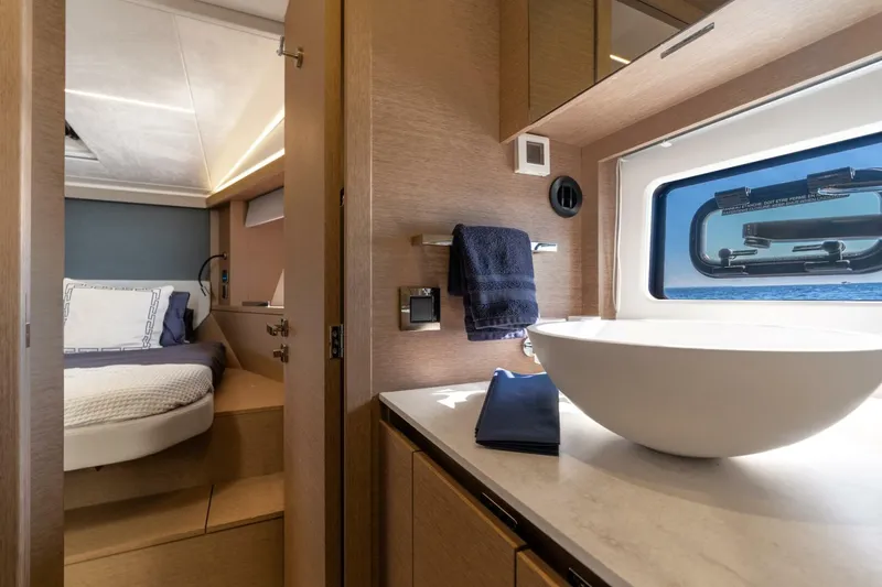 Slide: The Image of Prestige 420 2020 - 4910181