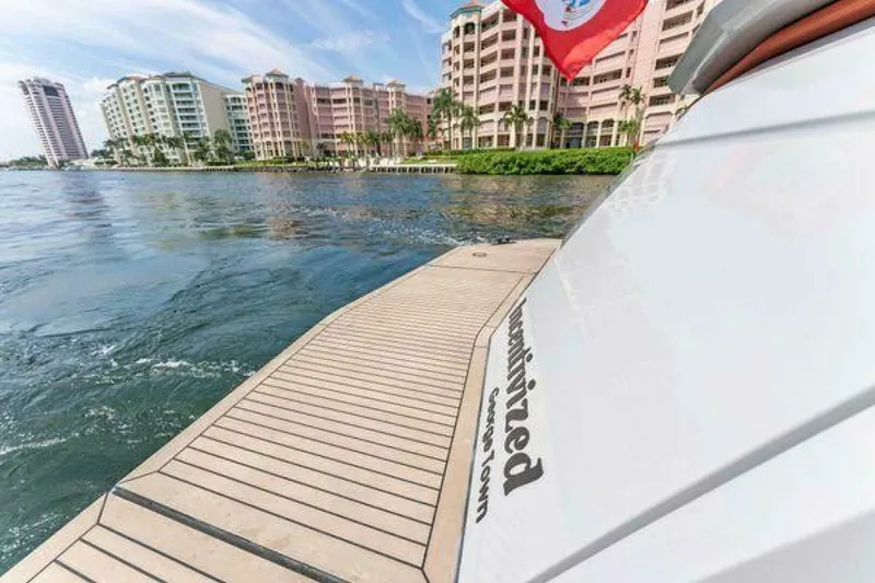 Slide: The Image of Vanquish VQ58 2022 - 4910395