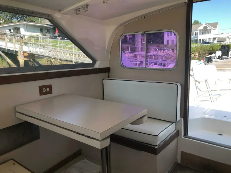 Slide: The Image of Bertram 28 Flybridge Cruiser 1979 - 4910775