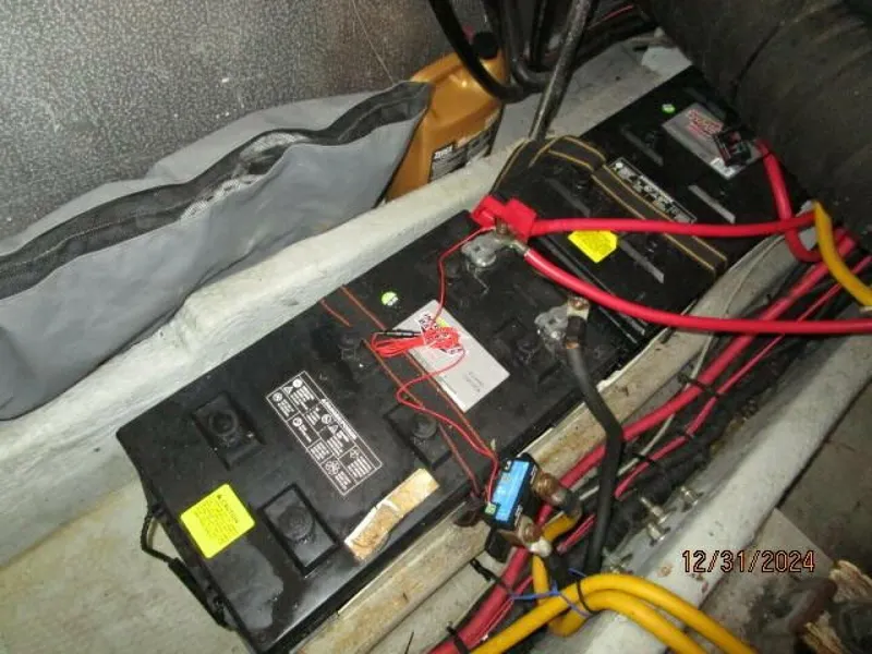 Slide: The Image of 39' Mainship battery bank - 4911692