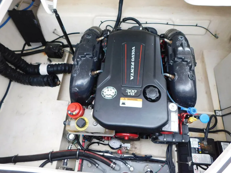 Slide: The Image of Regal 26 Express 2018 - 4912250