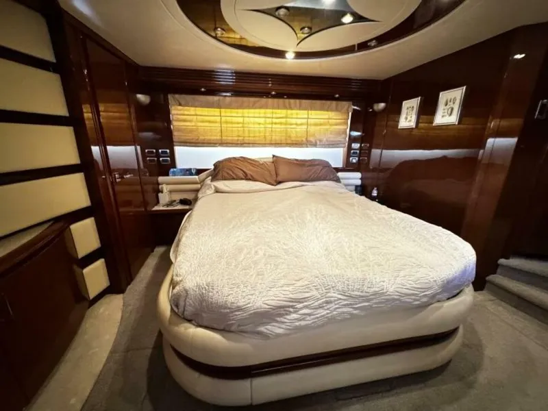 Slide: The Image of Marquis 65 2006 - 4912572