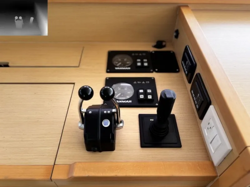 Slide: The Image of Used Sail Catamaran for sale 2012 Lagoon 560 - SEA SERENITY - 5377847