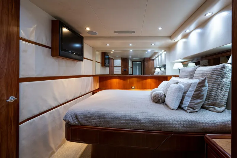 Slide: The Image of Bertram 57 NINE - Master Stateroom Berth & TV 2008 Bertram 57 570 NINE - 4913099