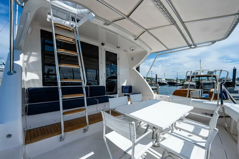 Slide: The Image of Bertram 57 NINE - Cockpit 2008 Bertram 57 570 NINE - 4913118