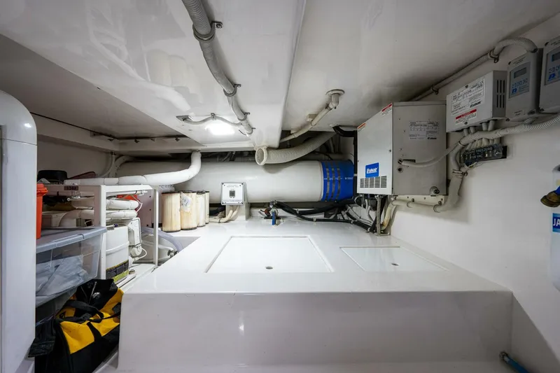 Slide: The Image of Bertram 57 NINE - Engine Room 2008 Bertram 57 570 NINE - 4913125