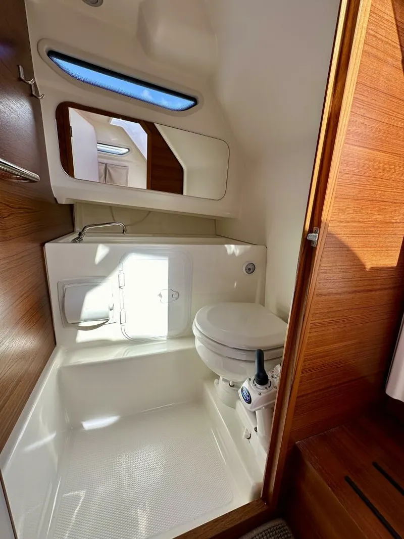 Slide: The Image of Nimbus T8 2022 - 5622303